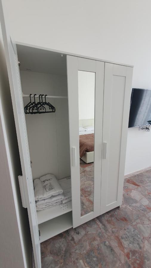 Casablanca Apartment Наполи Екстериор снимка